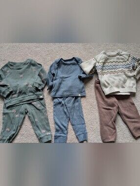 3 Little Planet Fits, 12mo, Great Condition